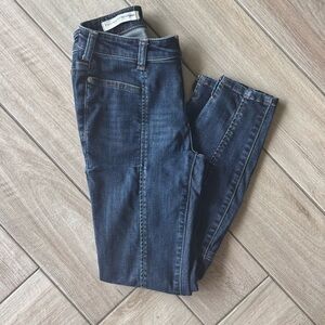 Anthropologie Pilcro Skinny Jeans size 26